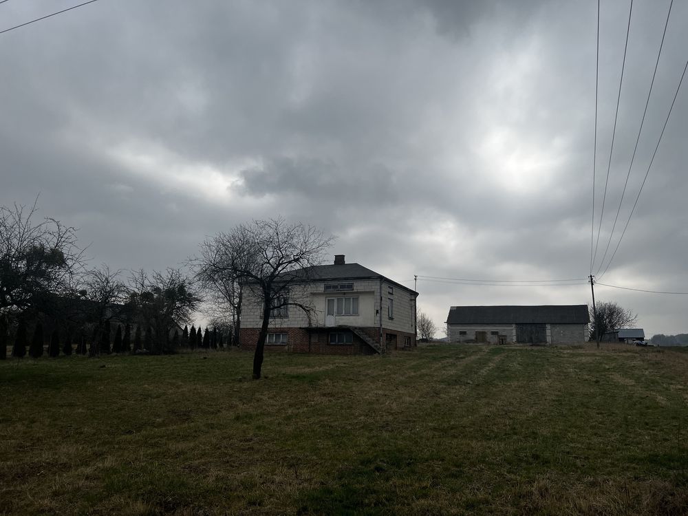 Sprzedam dom z budynkiem gospodarczym, działka 40 a