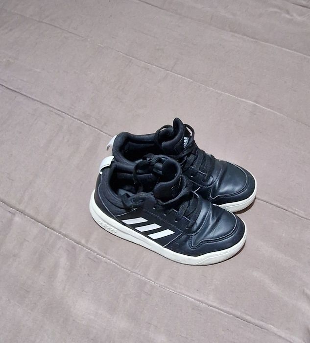 Tenis de criança adidas