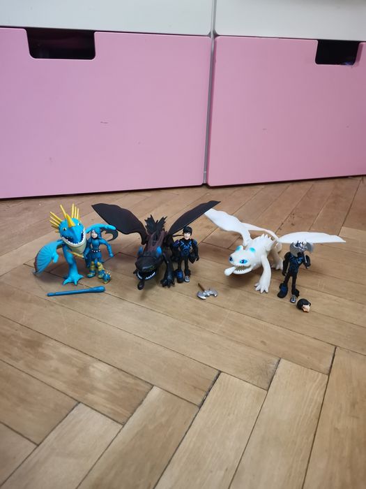 ТРИ фігурки з мультфільму Як приборкати дракона + вершники