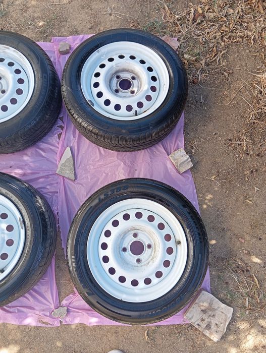Jantes R14 4x100 (pneus em bom estado)