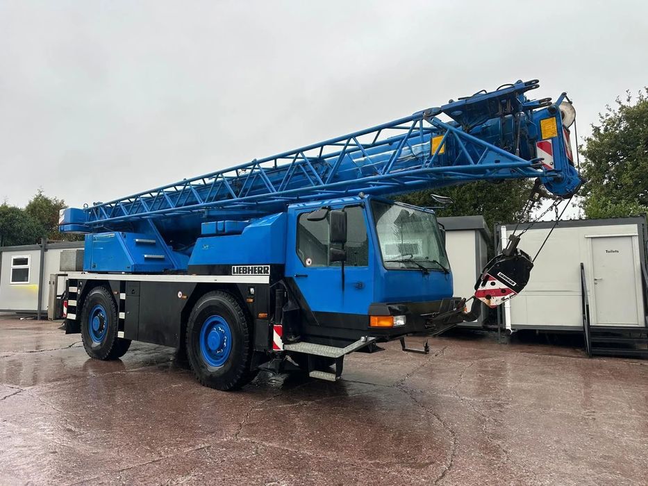 Liebherr LTM 1030  Stan BDB.Koncowka pazdziernika w Czestochowie