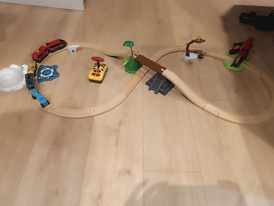 Zestaw torów playtive + pociąg