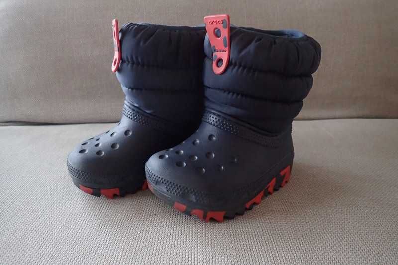 CROCS classic neo puff C6 22-23 śniegowce