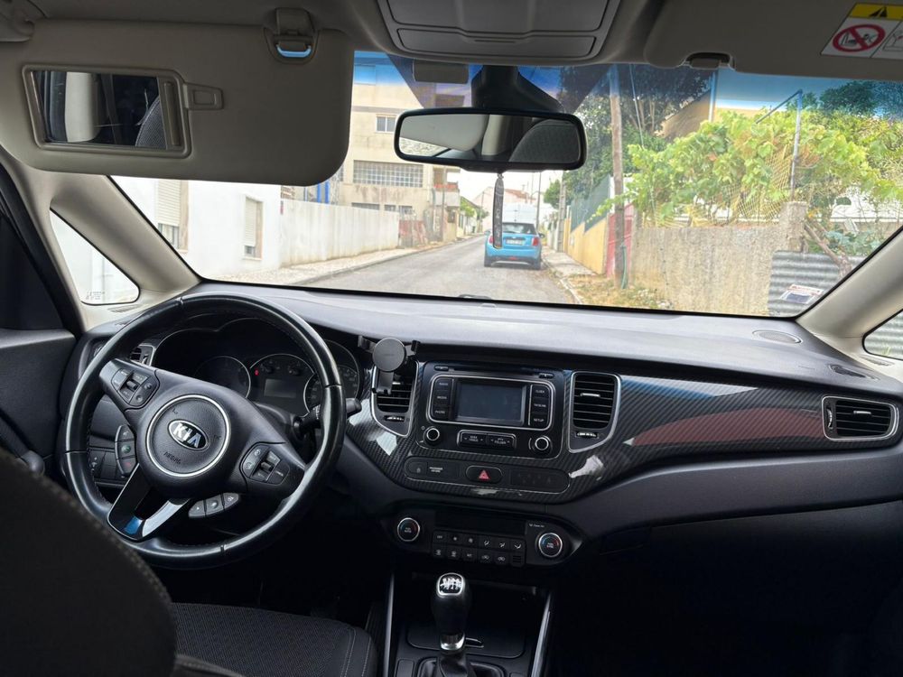 Kia Carens 1.7 Diesel 7 lugares 140 CV