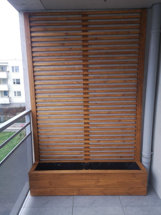 Pergole na balkon zabudowa balkonu na wymiar angielskie kratki