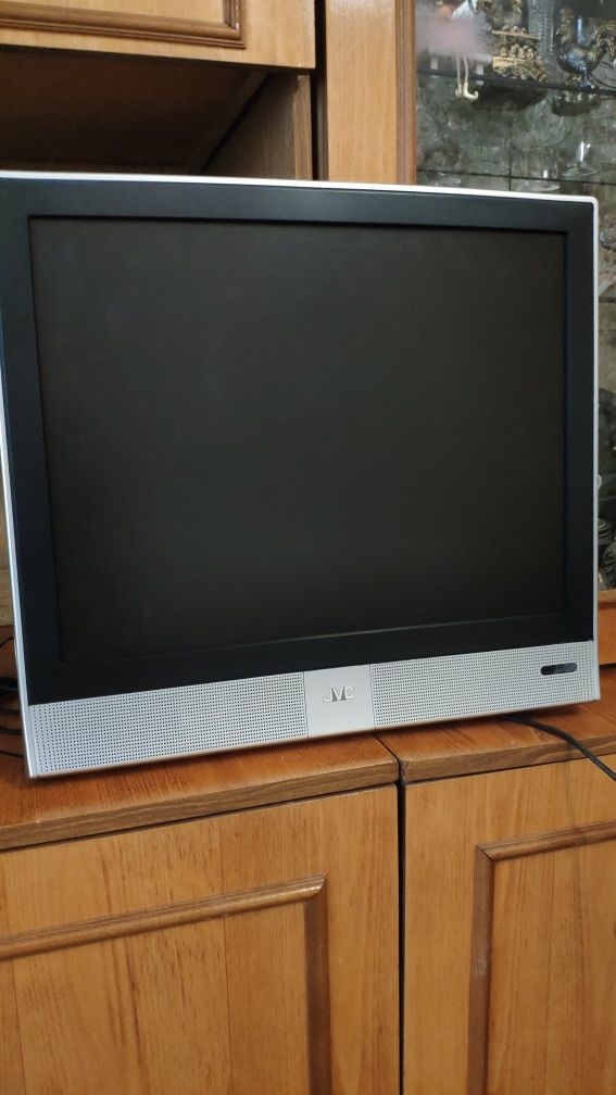 телевизор jvc model  LT-20b70bs