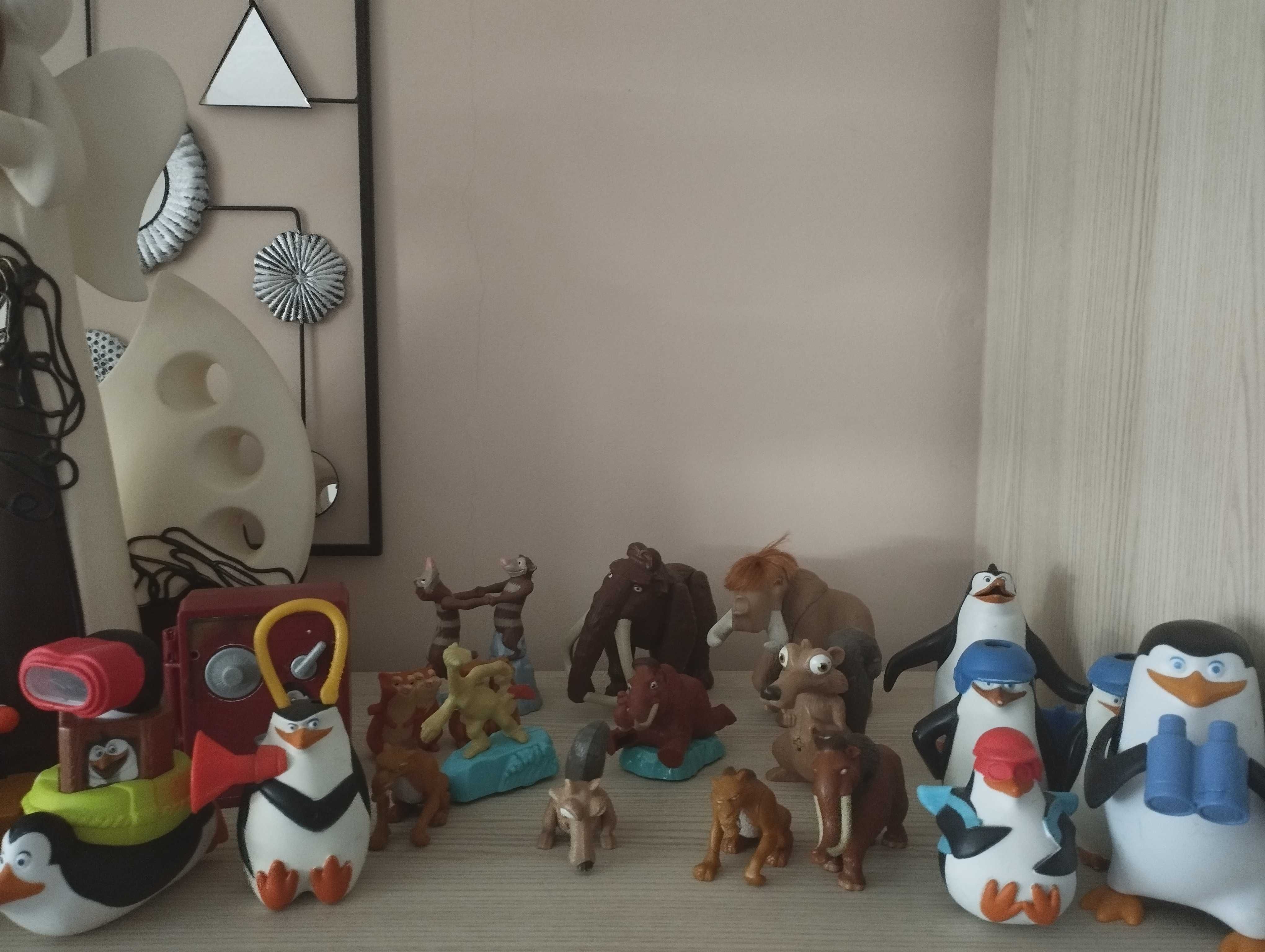 Figurki Z bajki Epoka Lodowcowa oraz Pingwiny z Madagaskaru