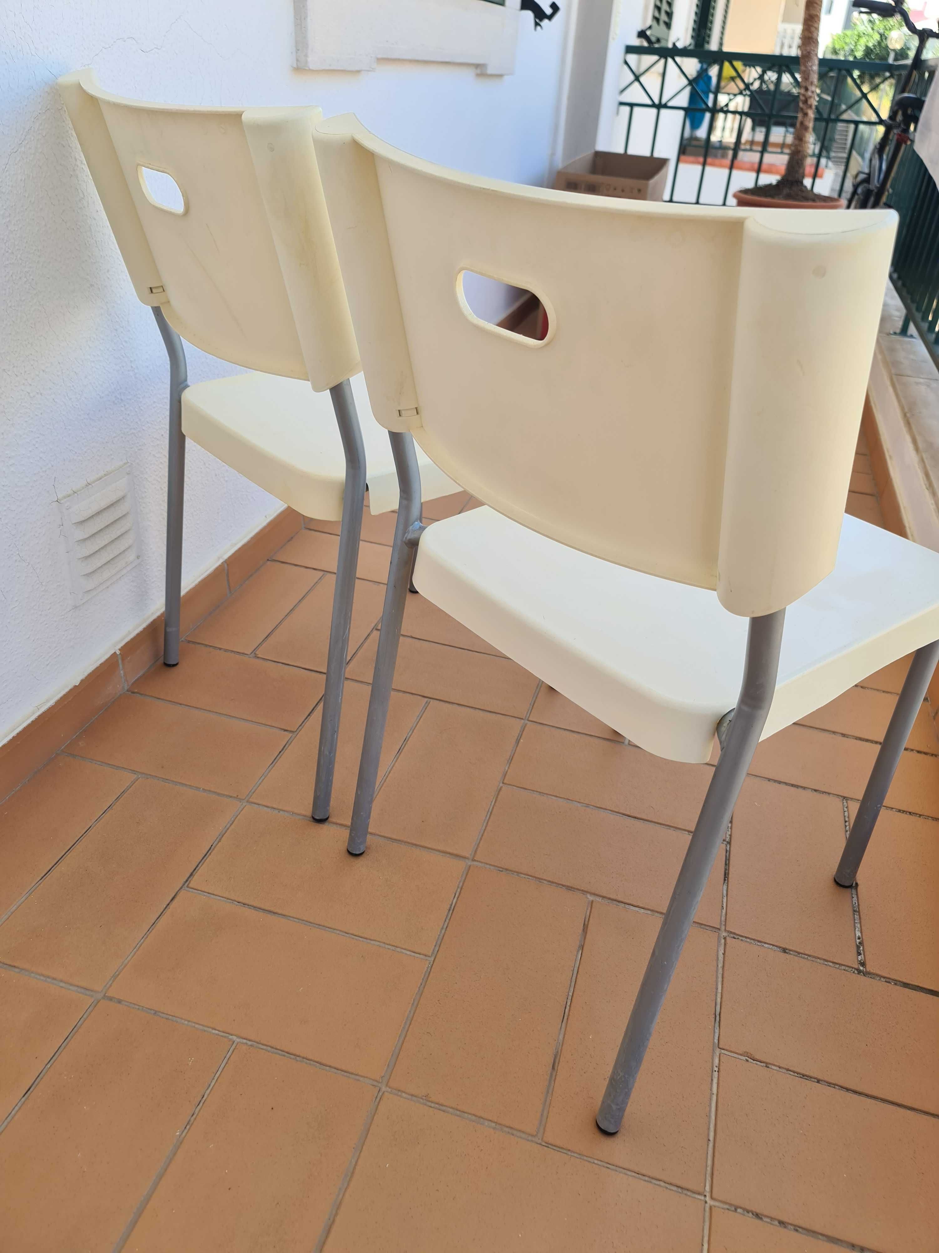 2 Cadeiras Brancas Par Cozinha Sala Mesa Kitchen Table White Chairs