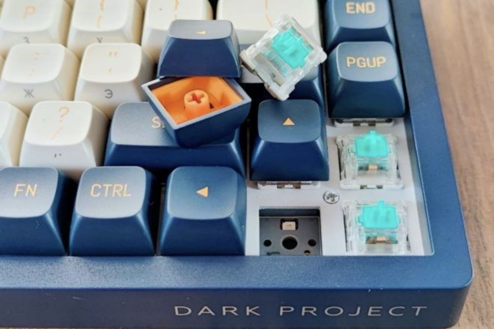 Клавиатура dark project