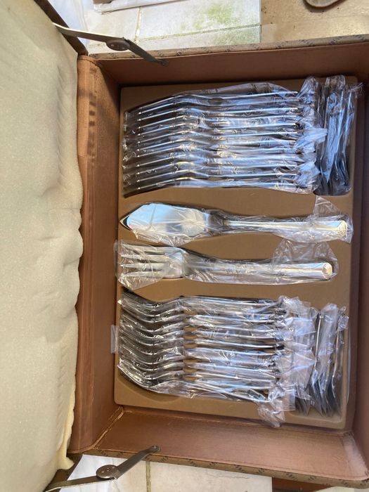 Faqueiro Completo Erika 113 Peças em Aço Inoxidável 18/10 – NOVO