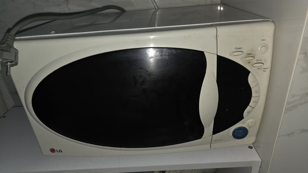 Мікрохвильова піч