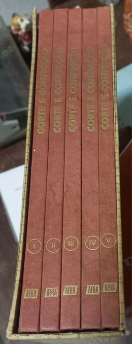 Livros Livros AFHA Metodo pratico de corte e confecção