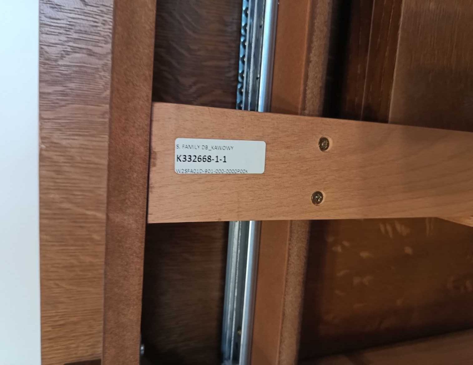 Stół drewniany dąb ciemny z kompletem krzeseł Paged Family