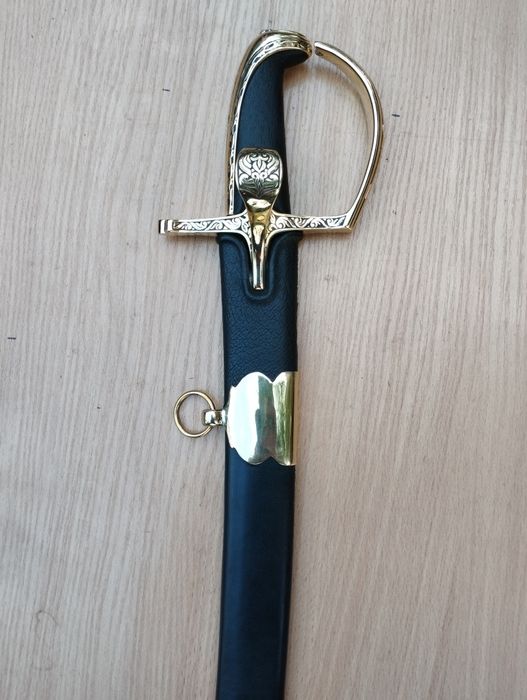 Szabla w typie Husarskiej z paluchem sprężysta do cięcia