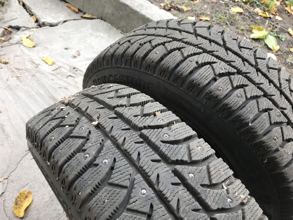 Шини зимові Bridgestone 185/65R14