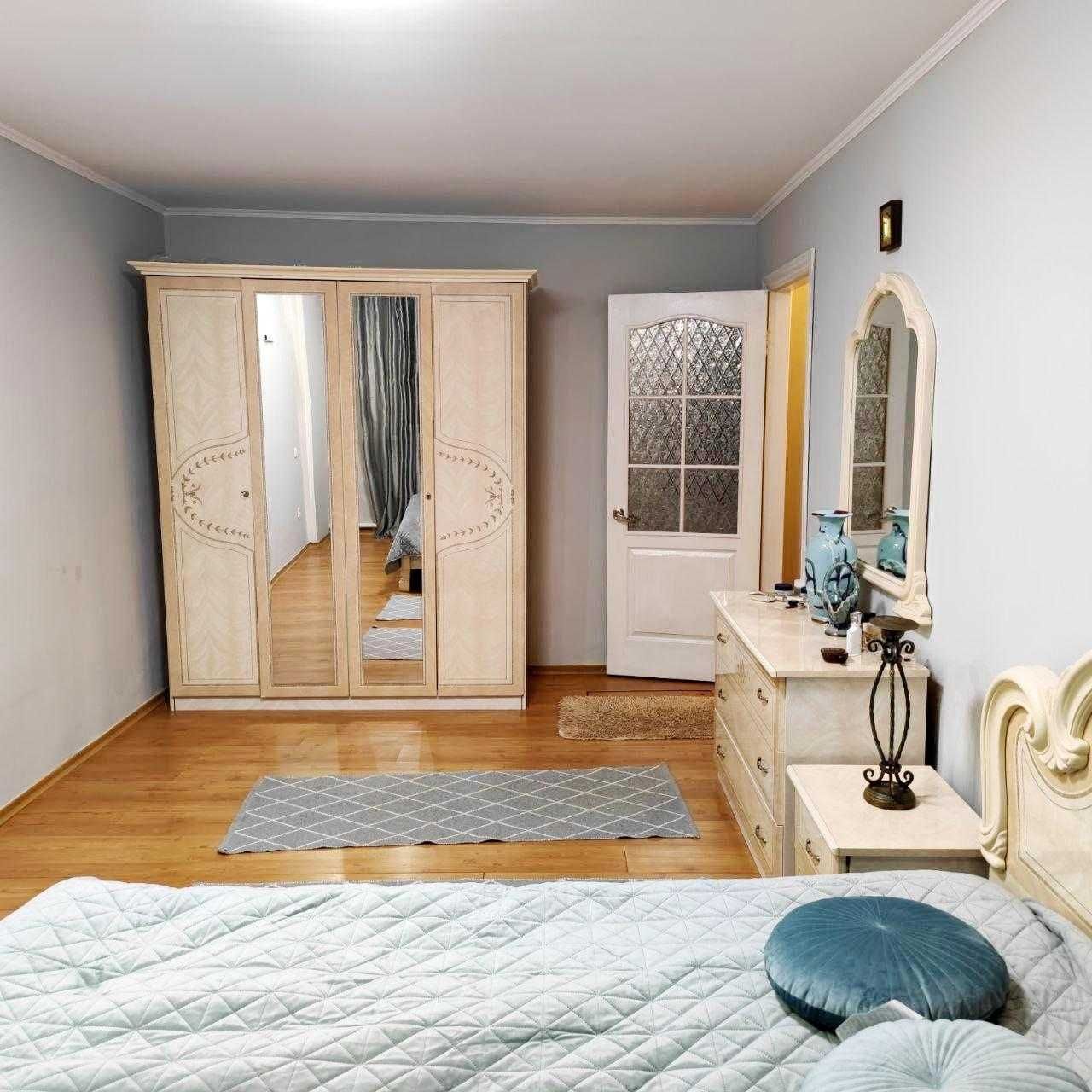 Продам 2-к кв-ру с ремонтом, 63 кв.м, на Промышленной (3-004-405 ОФ)