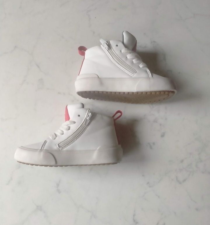 Buty sneakersy dziecięce Zara