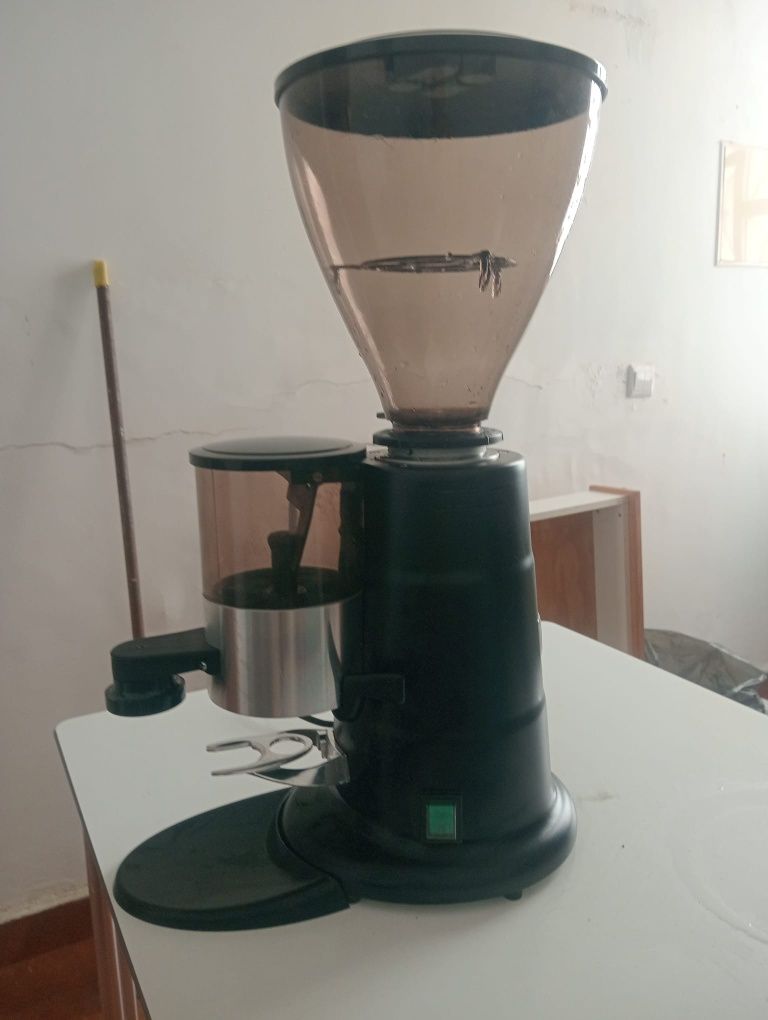 Moinho de café zona olhão