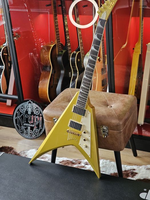 ESP LTD KH-V Kirk Hammett Metallica Flying V gitara elektryczna emg