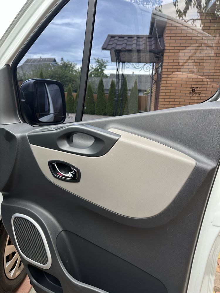 Renault trafic  3