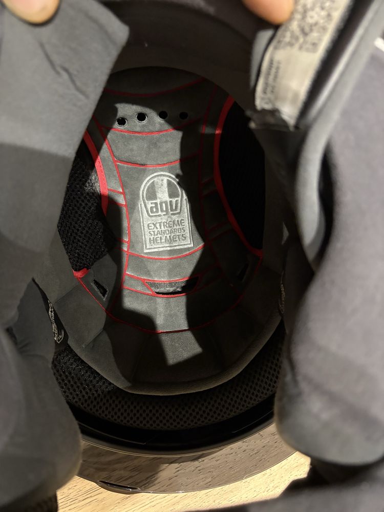 Kask motocyklowy AGV K3 rozmiar XL + dodatkowa lustrzana szyba.
