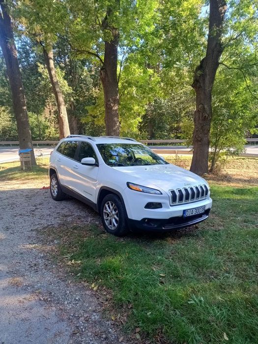 Jeep Cherokee Jeep CHEROKEE 2,4 benzyna