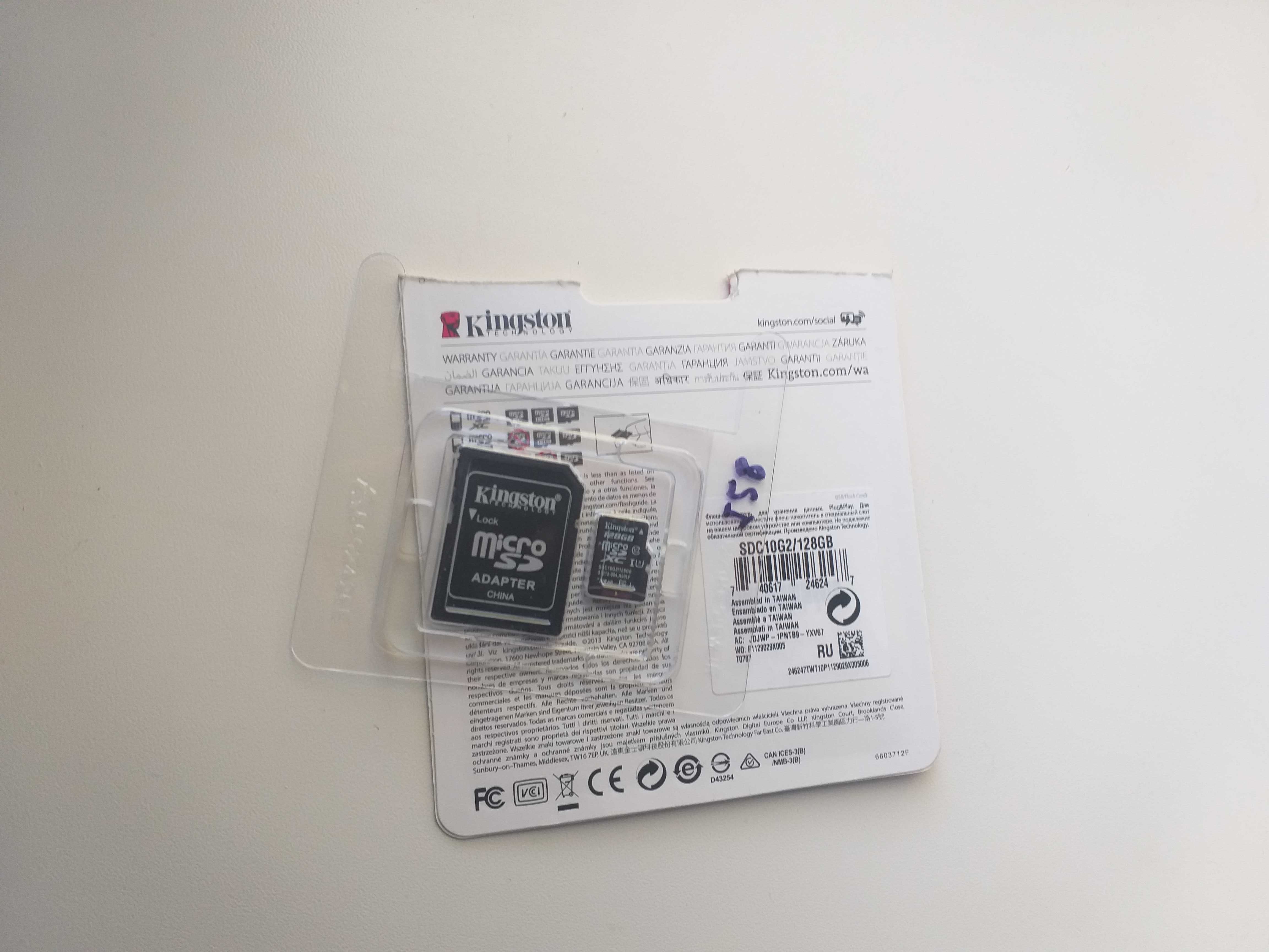 Карта памяти Kingston 128 GB microSD Class 10 + SD Adapter SD.