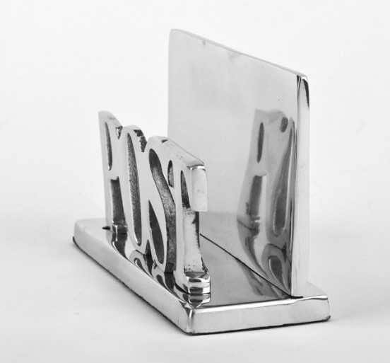 POST stylowy organizer na pocztę wykonany z metalu