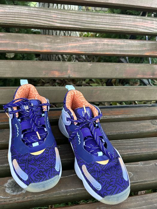 Оригінальні чоловічі кросівки adidas