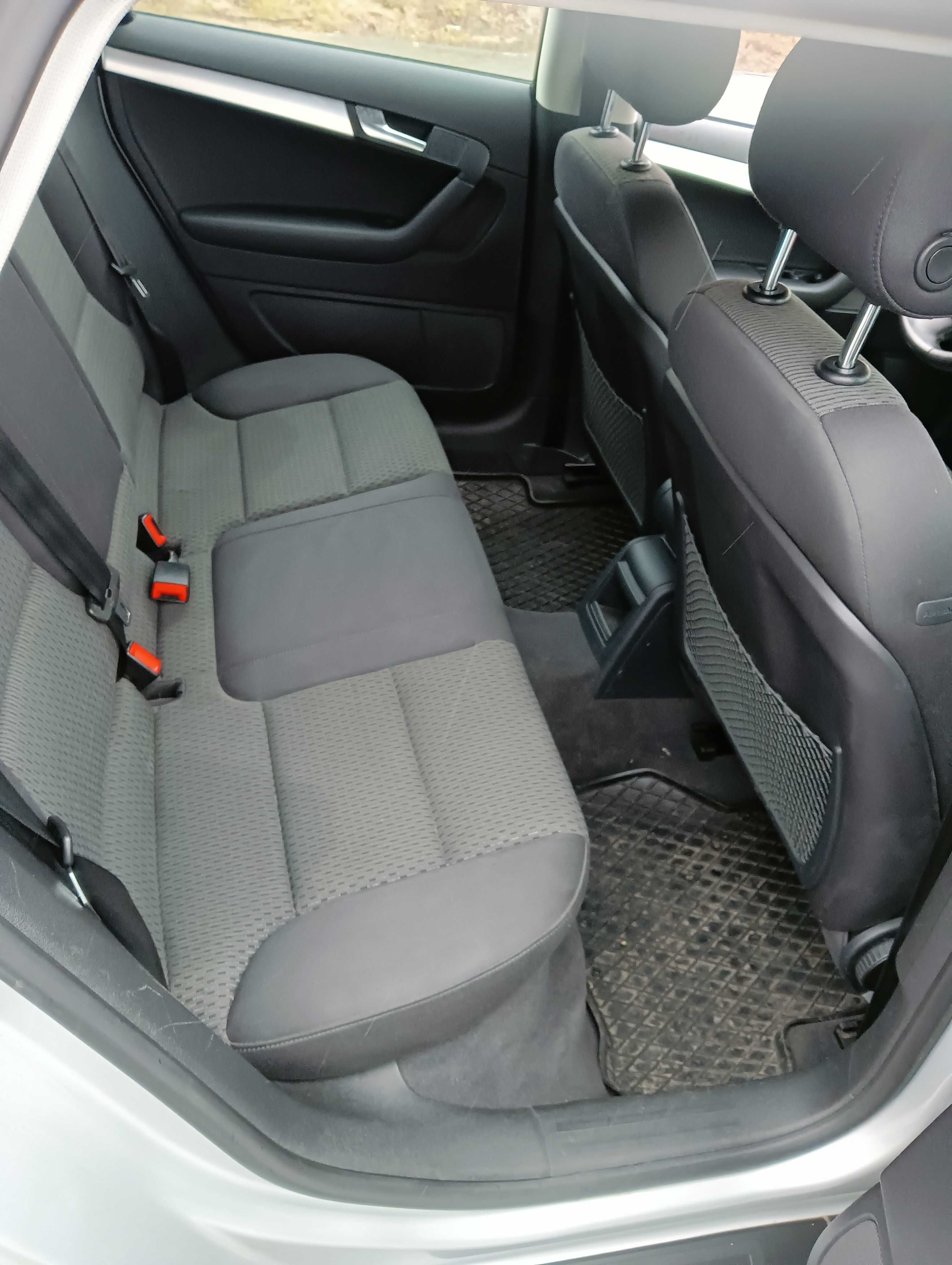 Audi A3 S-line 2009 1.9 TDi  stan bdb 4-drzwi Klimatronik