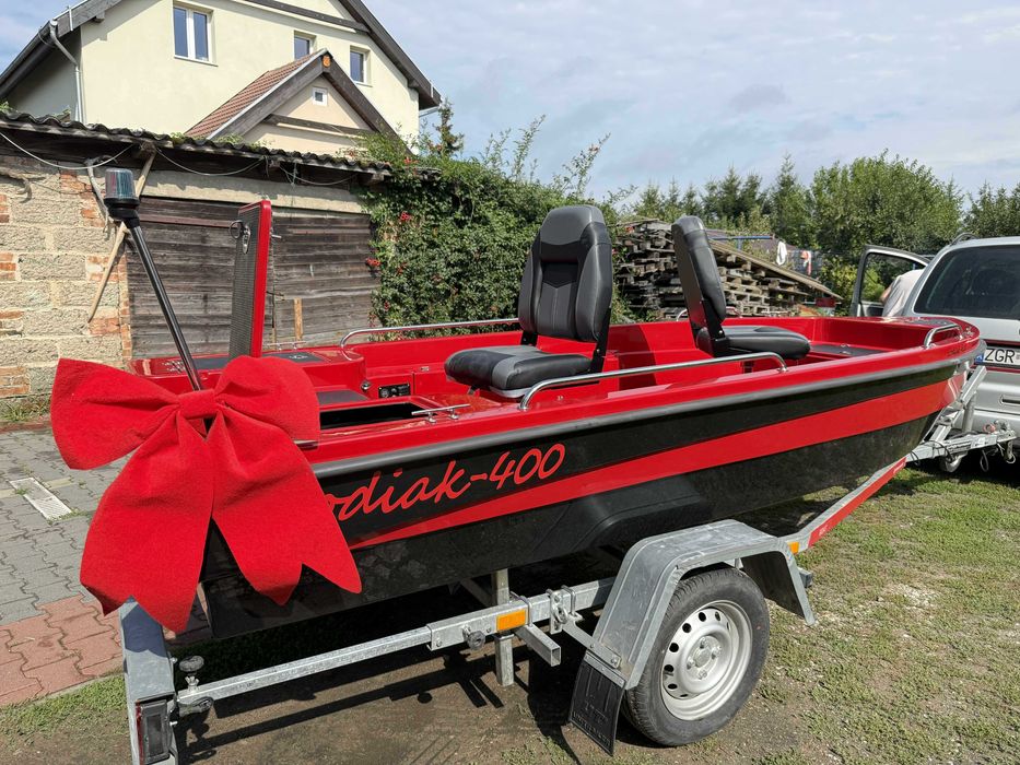 Łódź motorowa zodiak 400