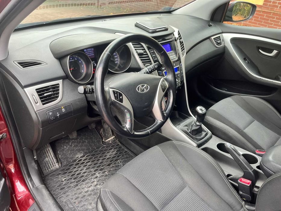 Hyundai I30 bezwypadkowy polski salon instalacja gazowa