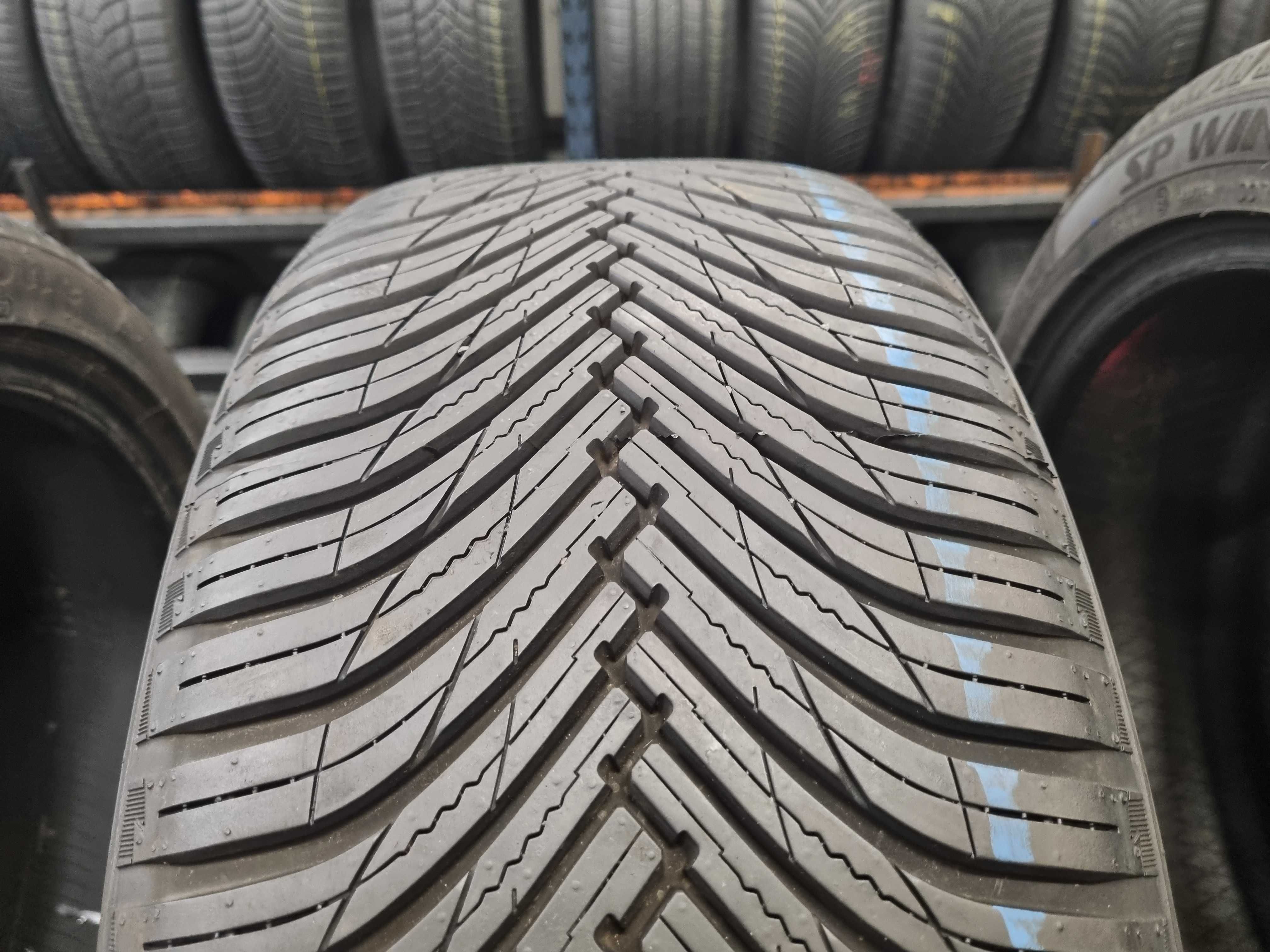 225/45/18 95W Maxxis Premitra All Season AP3 Dot.3222R