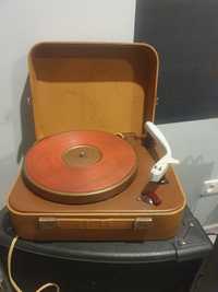 Stary dobry gramofon (zabytkowy)