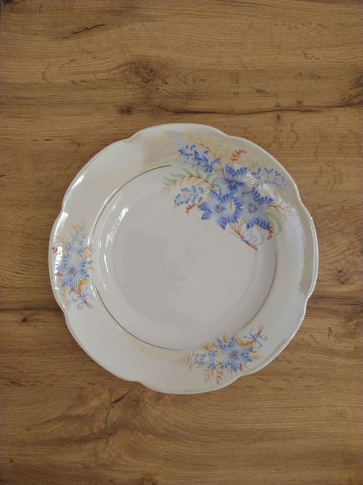 УВАГА! Тарілки різні, посуд