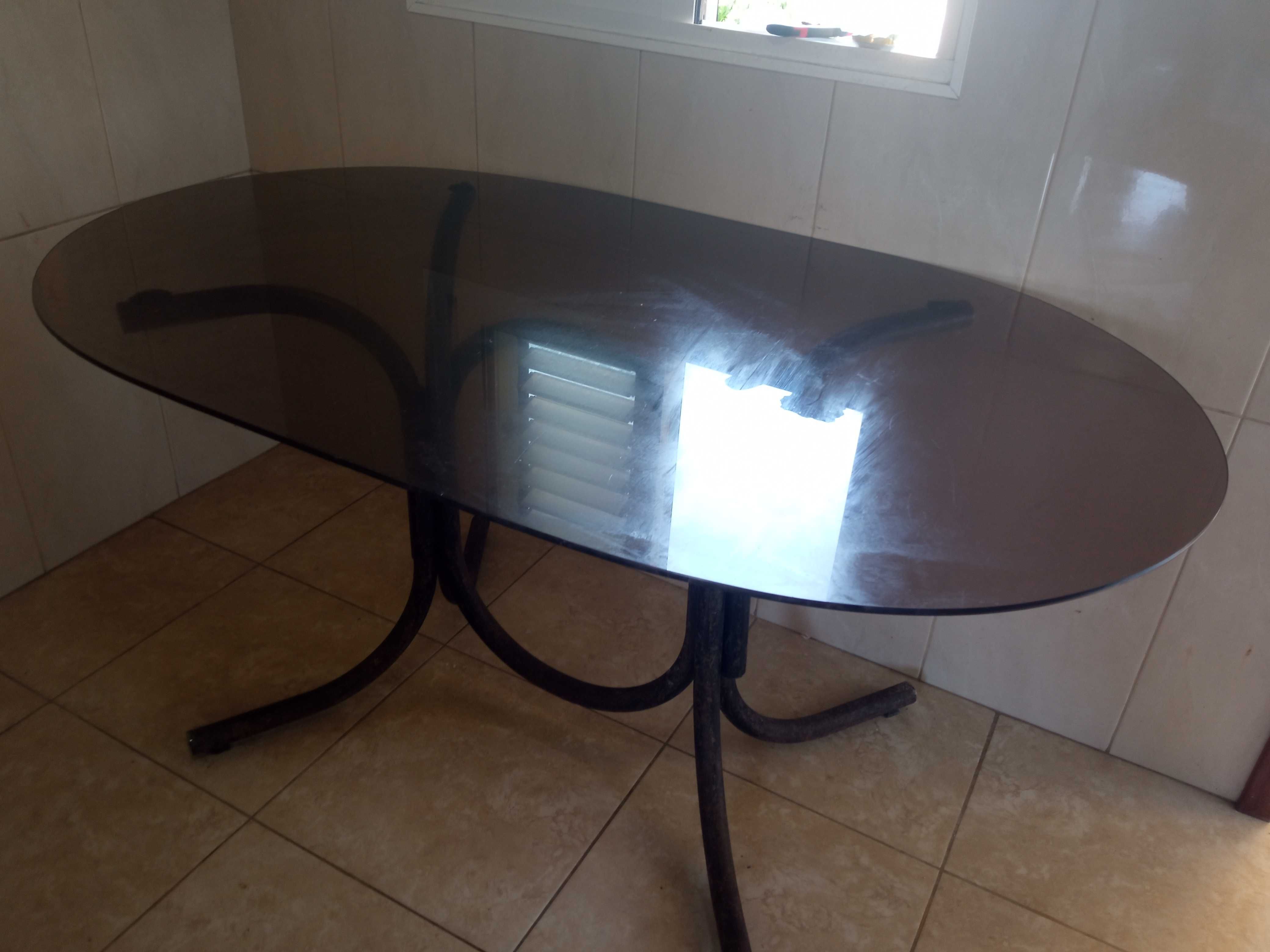 Vendo mesa de vidro