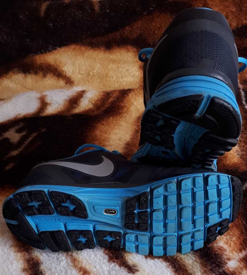 Nike Zoom Vomero 8 rozmiar 42
