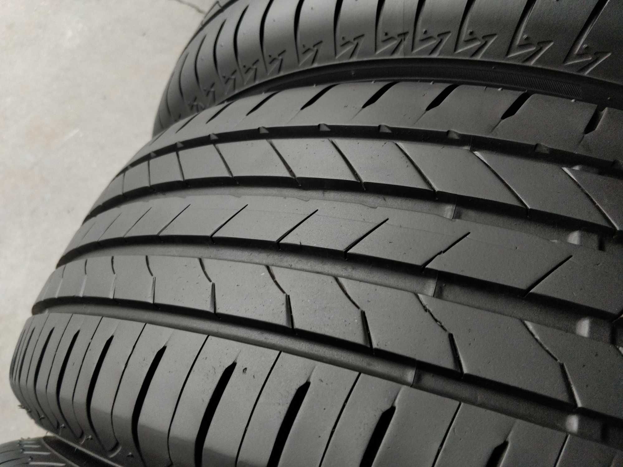 R17 225 65 Bridgestone Alenza літні шини з Toyota RAV-4