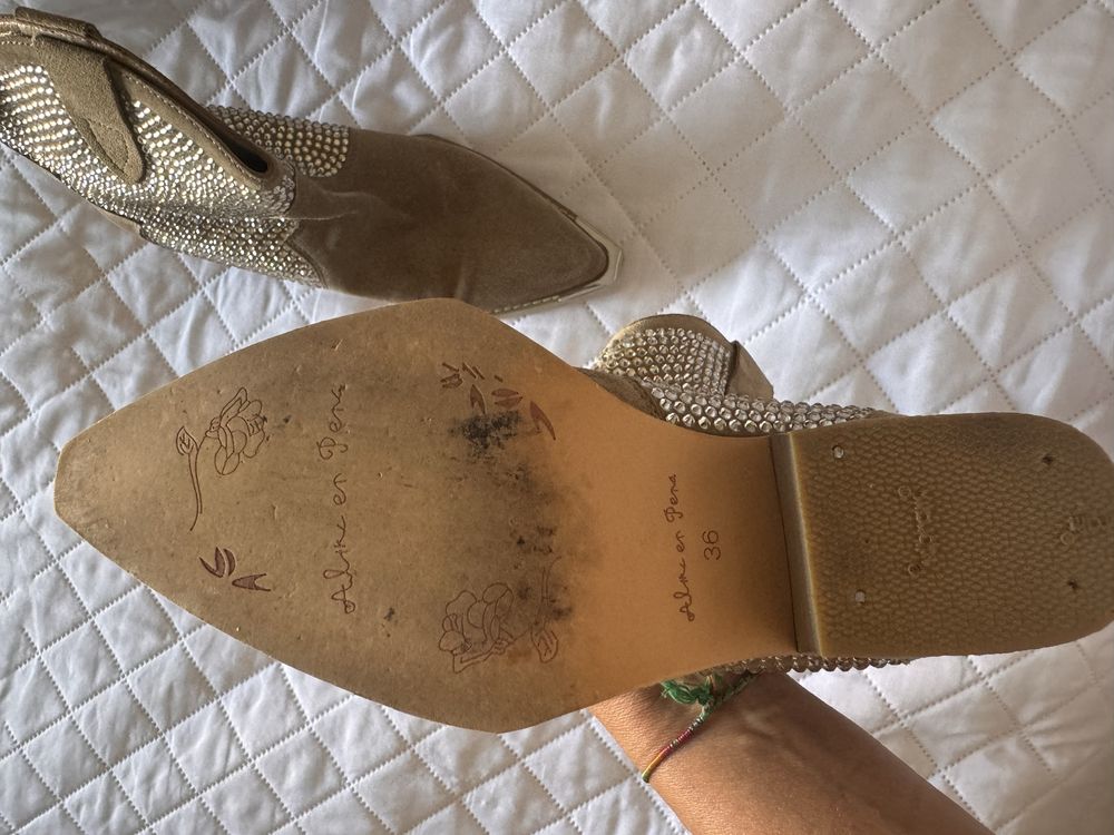 Botas Texanas beje com brilhantes