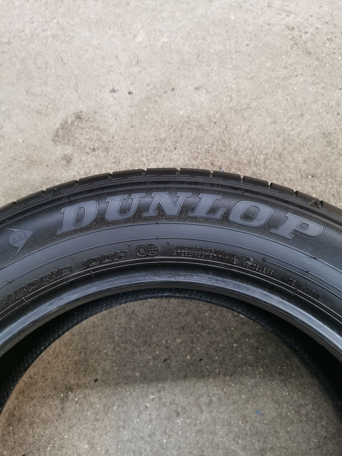 Komplet opon 225/60R18 100H Dunlop Grandtrak PT30