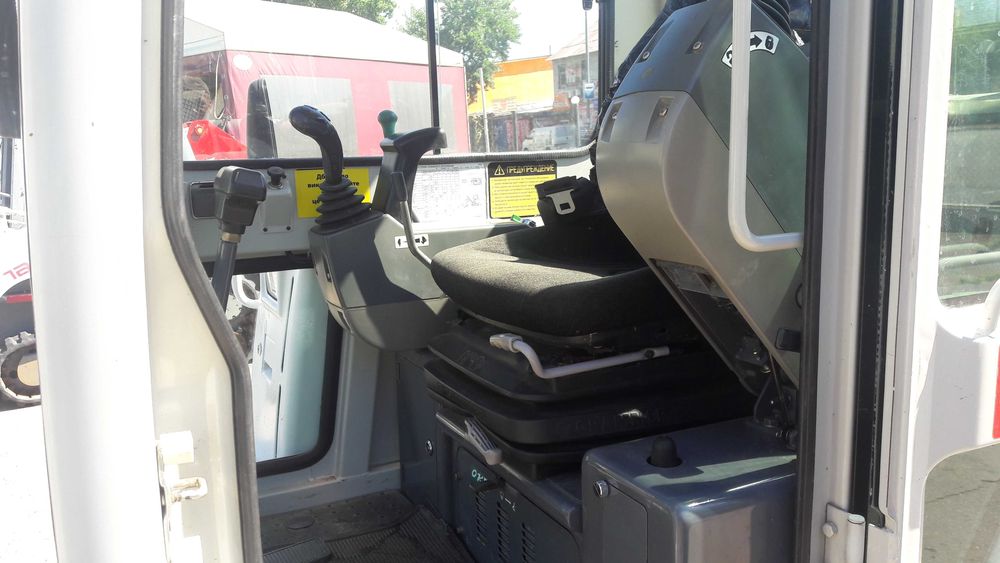 Оренда екскаватора Київ та Україна Takeuchi TB 145  (Вага 4.5 тони)