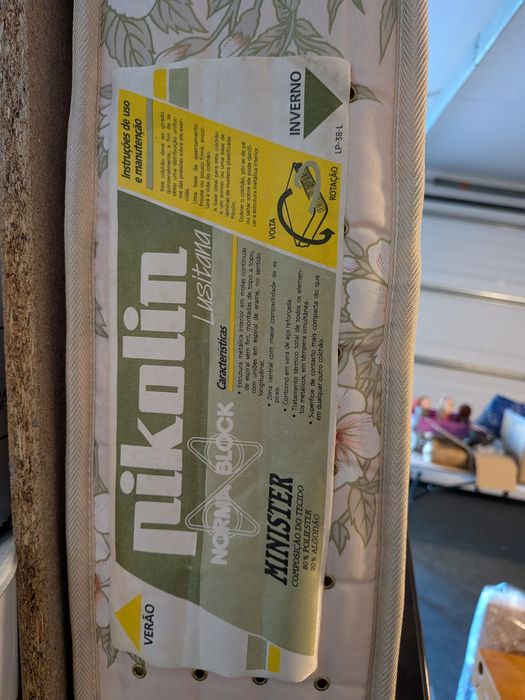 Cama vintage + Colchão Pikolin
