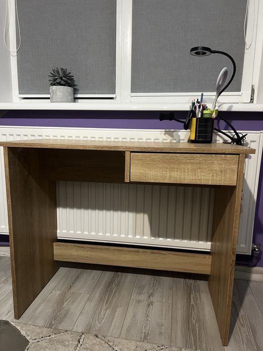 Стіл письмовий, парта