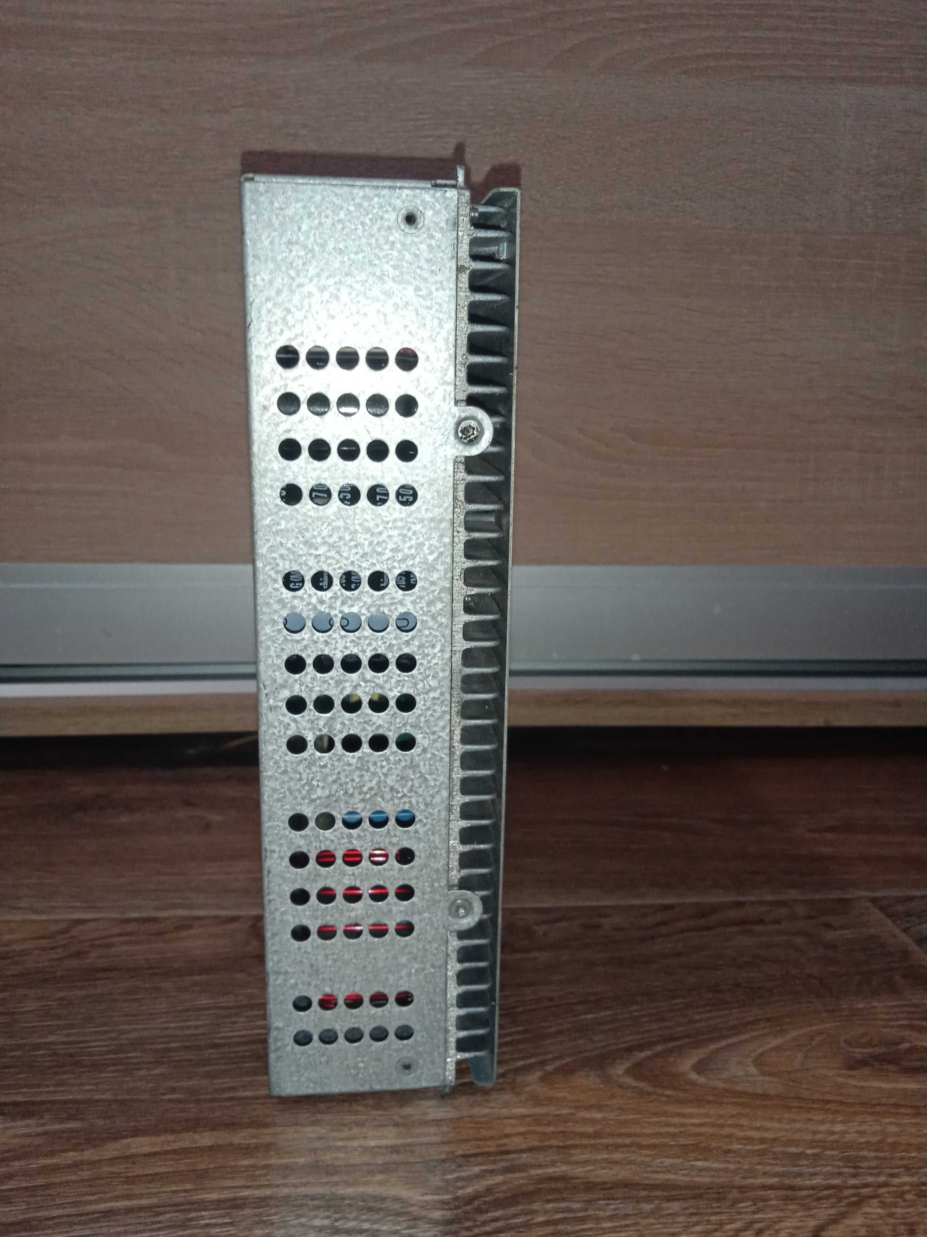 Блок живлення-зарядне Artesyn 27В, 69А, 1520Вт