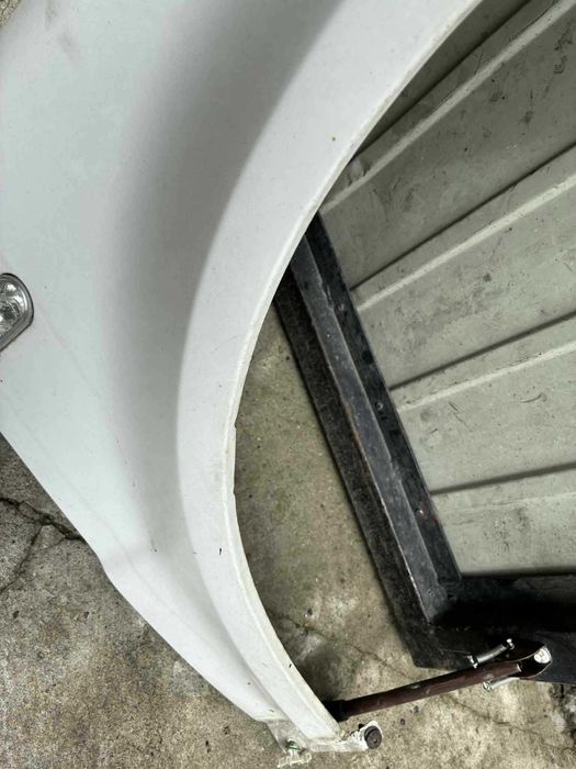 błotnik prawy przód przedni vw volkswagen passat b5 fl lift LB9A