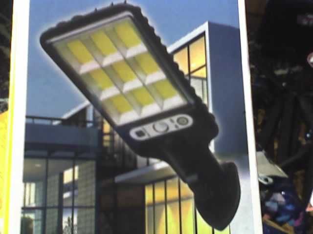 Lampa oswietleniowa LED bez prądu