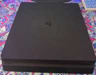 Konsola ps4 slim