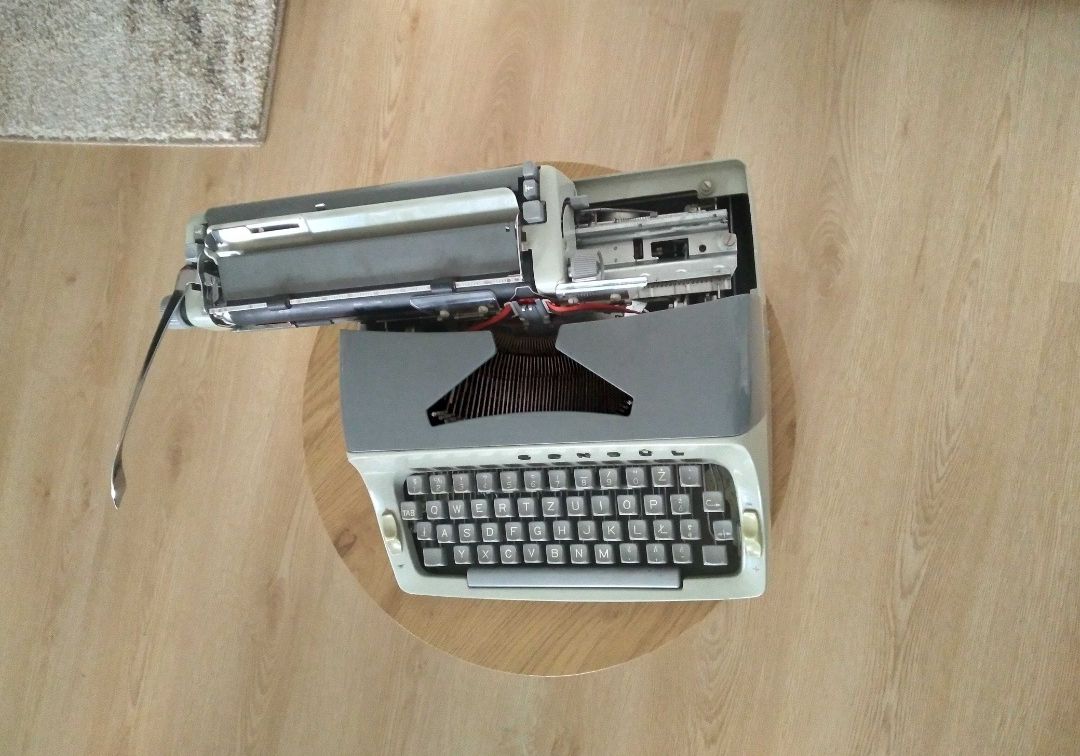 maszyna do pisania  prl