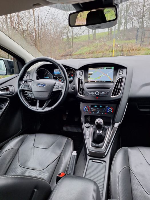 Ford FOCUS MK3 lift Titanium full opcja