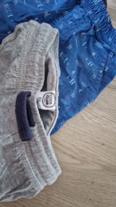 Krótkie spodenki szorty r.86 Cool Club Smyk